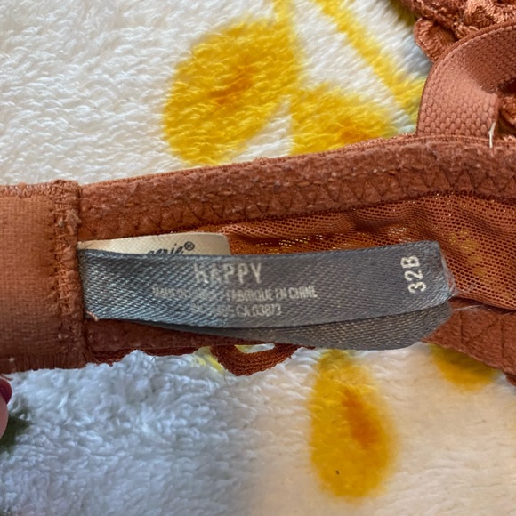 Set of aerie bralettes - Picture 7 of 9